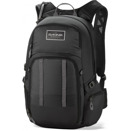 Dakine AMP 18 inkl 3 L vätskeblåsa Black REA